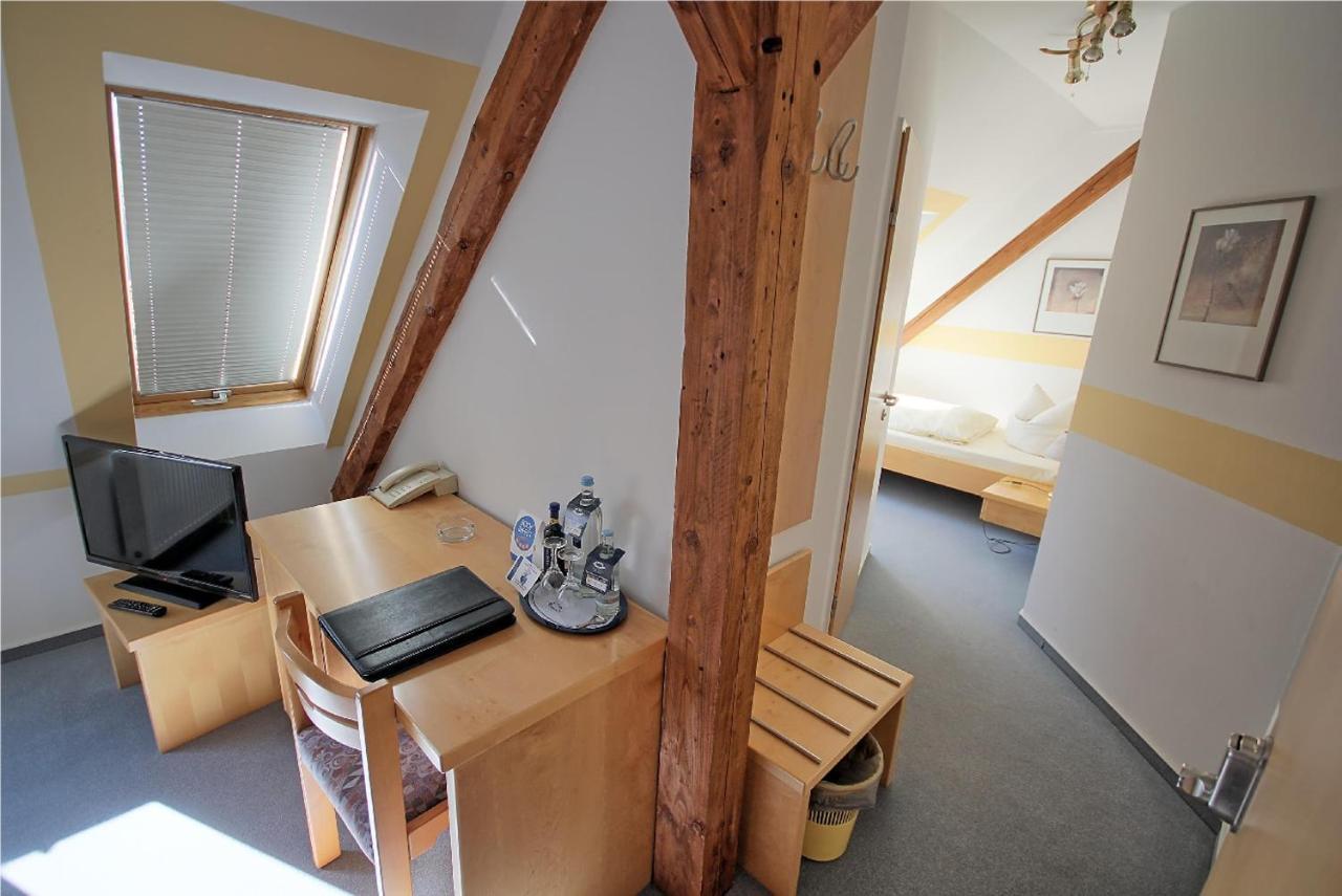 Lechstedter Obstweinschaenke Hotel Bad Salzdetfurth Eksteriør billede